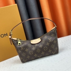 Louis Vuitton Clutch Bags